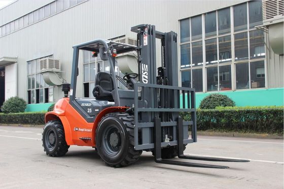 4500mm Triplex Mast 5k 2.5t 2.5 Ton Rough Terrain Forklift