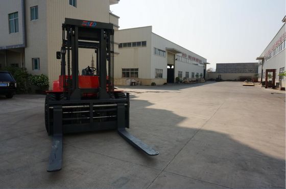 دستگاه لیفتراک لیفتراک دیزل یوچای موتور 3000mm Mast FD120 12 Ton 2.6k
