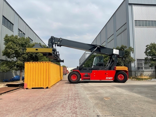 کابین ارگونومیک 45000 کیلوگرم بار RS Reach Stacker برای کانتینر سنگین